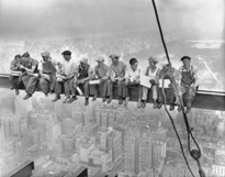 Lunch atop a skyscraper, NY 1932.jpg